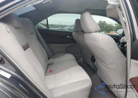 2012 Toyota Camry Base z USA, uszkodzony, nr VIN 4T1BF1FK8CU065922